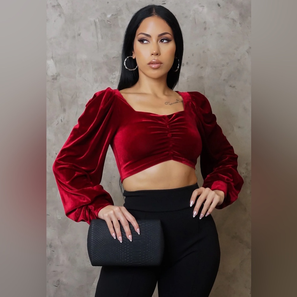 MAGNOLIA 
VELVET NIGHTS CROP TOP SIZE S